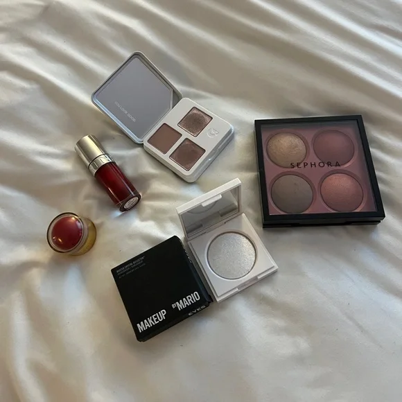 Make Up Bundle - Picture 2 of 12